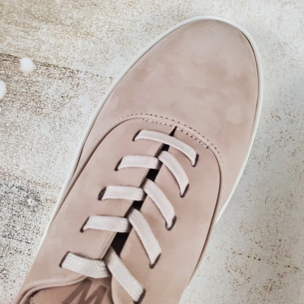 Wolf & Shepherd Womens Cruise Lace Up Shoes Womens Sz 8 Sneakers